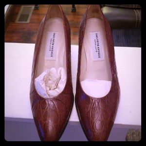 Saks 5th Avenue print Cocoa Brown heels